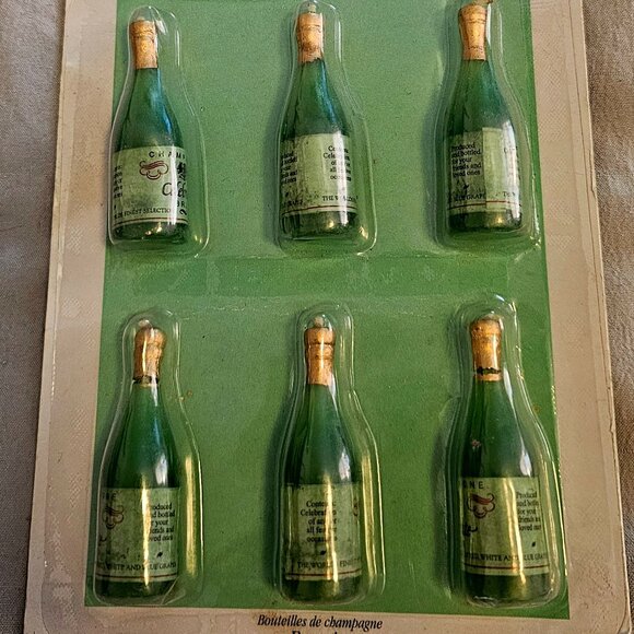 Champaign Candles - Picture 1 of 3